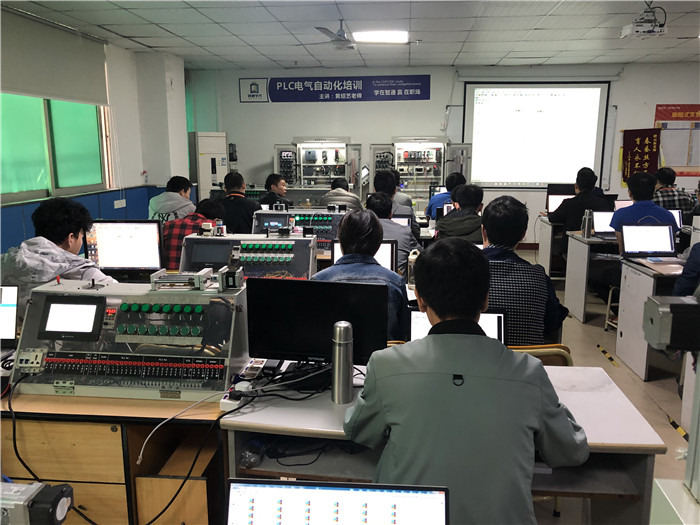 東莞大嶺山PLC培訓班-零基礎學plc編程從哪里開始？